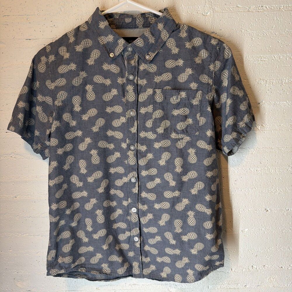 Artistry In Motion Boys Button-Down, Hawaiian Shirt, 100% Cotton Lg